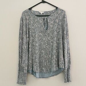 Lucky Brand Blue Floral Blouse‎ – Size S/P, Soft Boho Layers